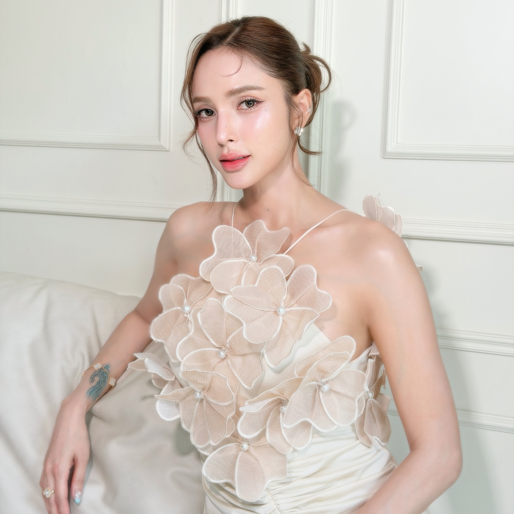 อุ้ม - ลักขณา วัธนวงส์ศิริ