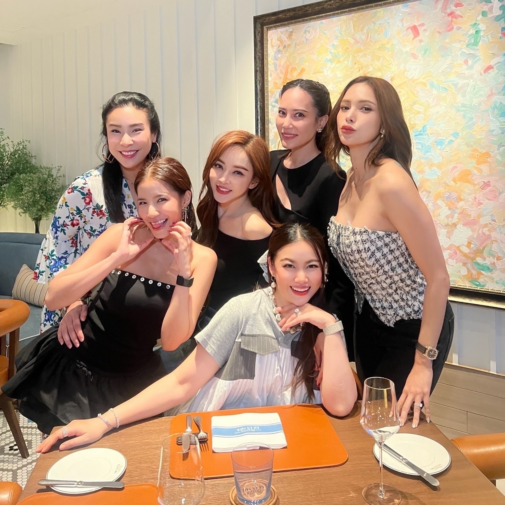 อุ้ม - ลักขณา วัธนวงส์ศิริ