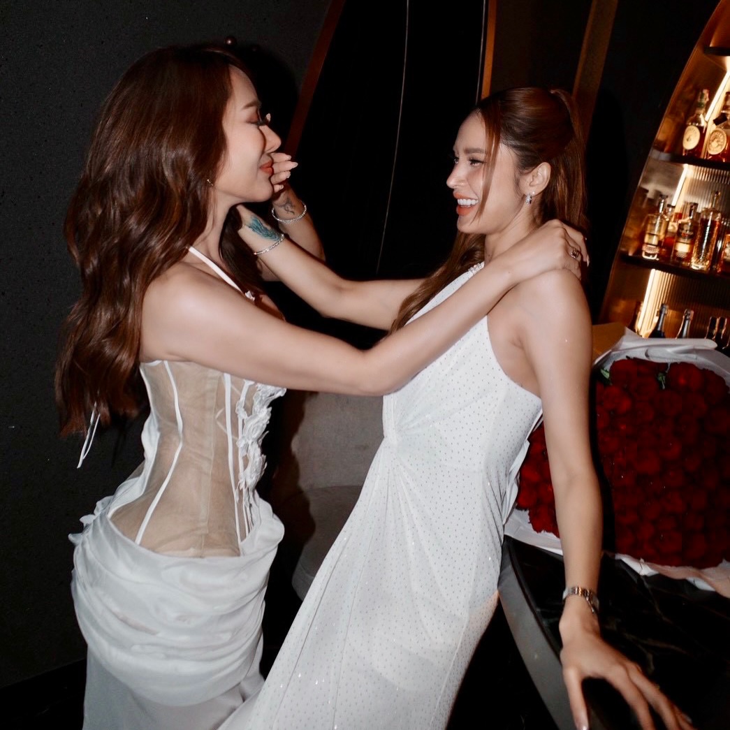 อุ้ม - ลักขณา วัธนวงส์ศิริ