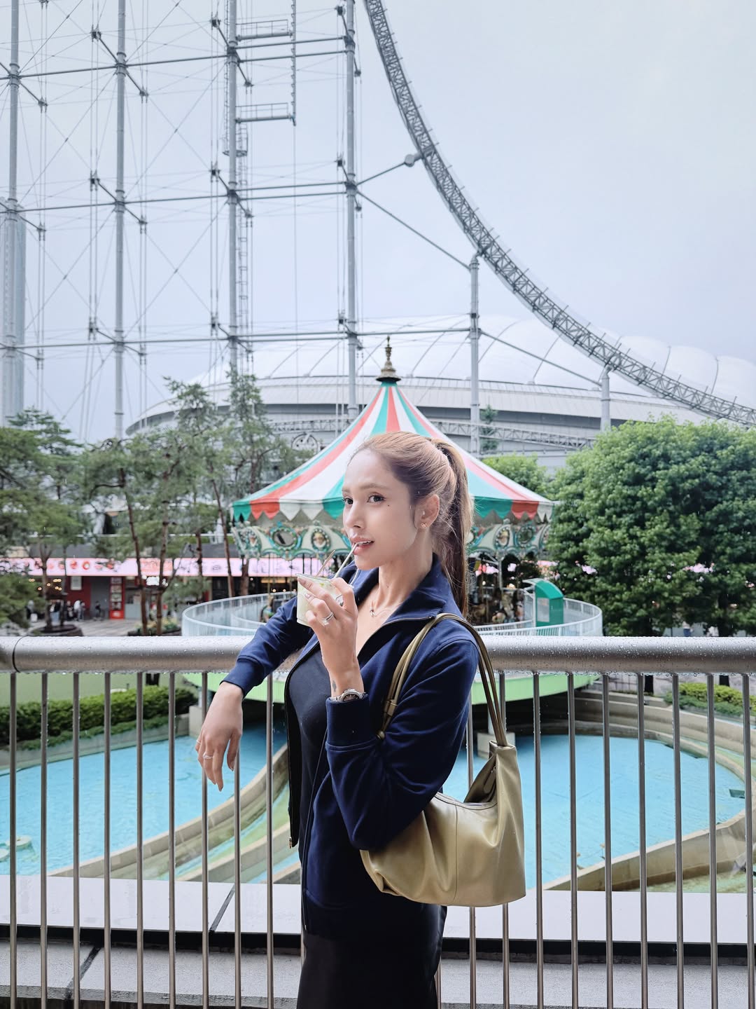 อุ้ม - ลักขณา วัธนวงส์ศิริ