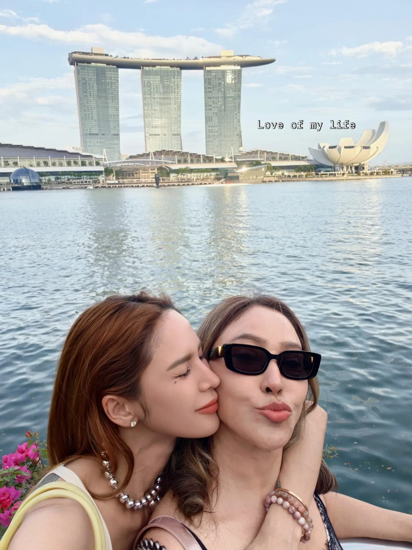 อุ้ม - ลักขณา วัธนวงส์ศิริ