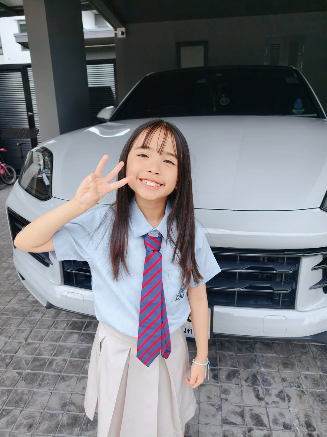 อุ้ม - ลักขณา วัธนวงส์ศิริ
