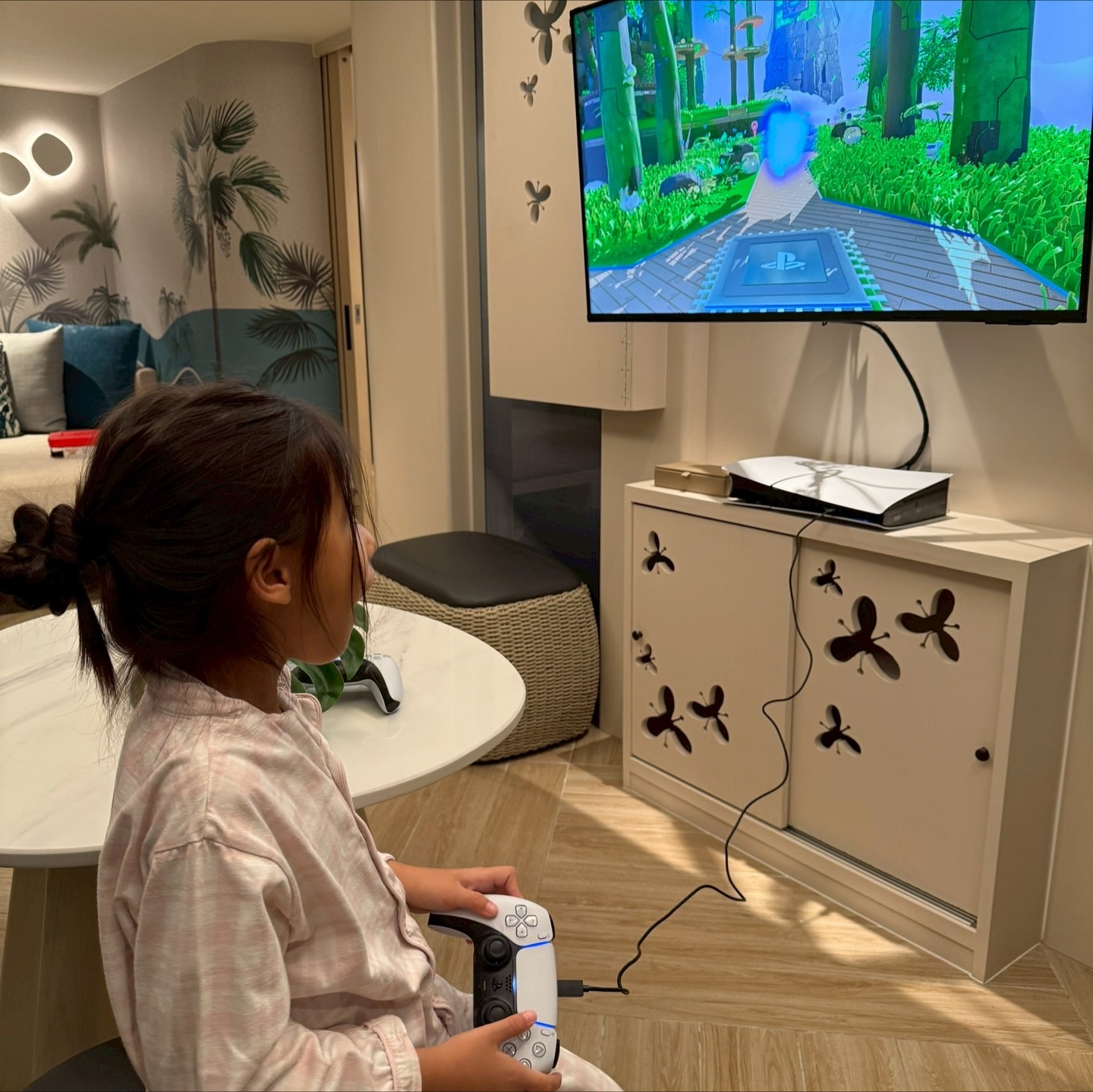 แอน - อลิชา หิรัญพฤกษ์