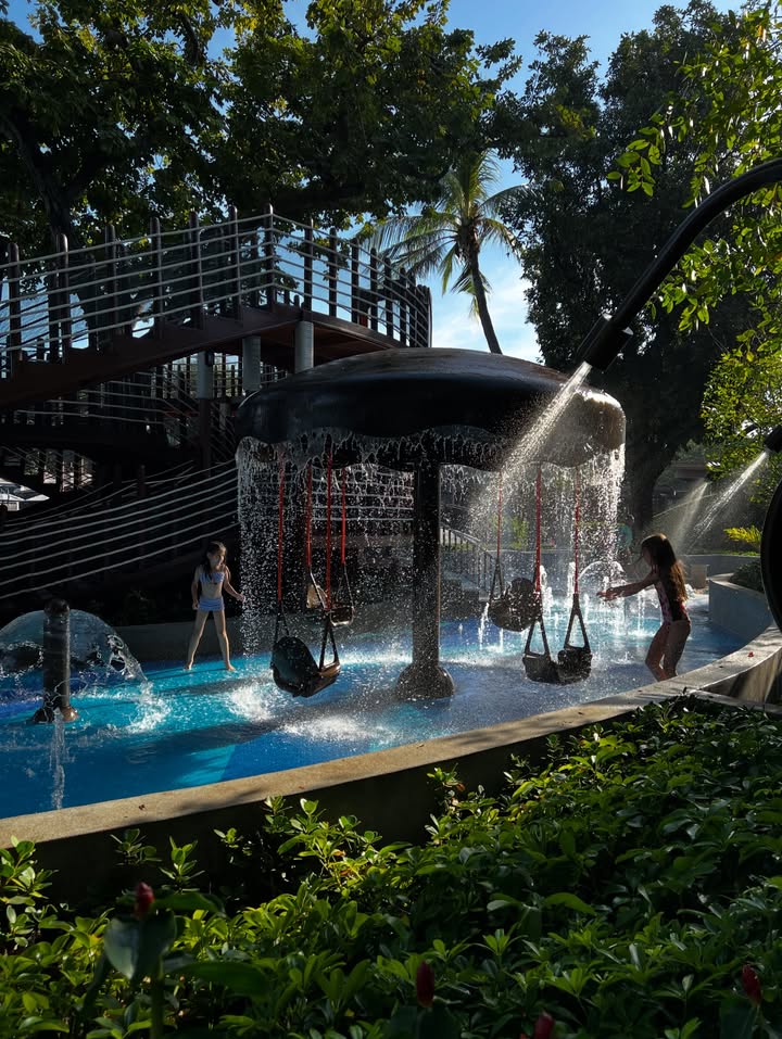 แอน - อลิชา หิรัญพฤกษ์