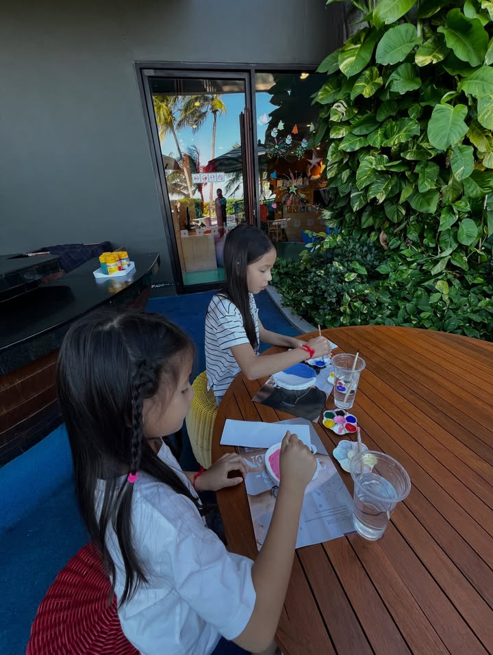 แอน - อลิชา หิรัญพฤกษ์