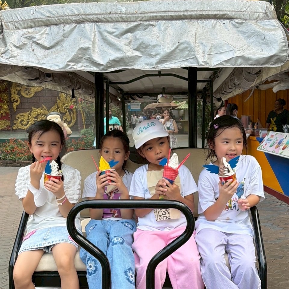 แอน - อลิชา หิรัญพฤกษ์