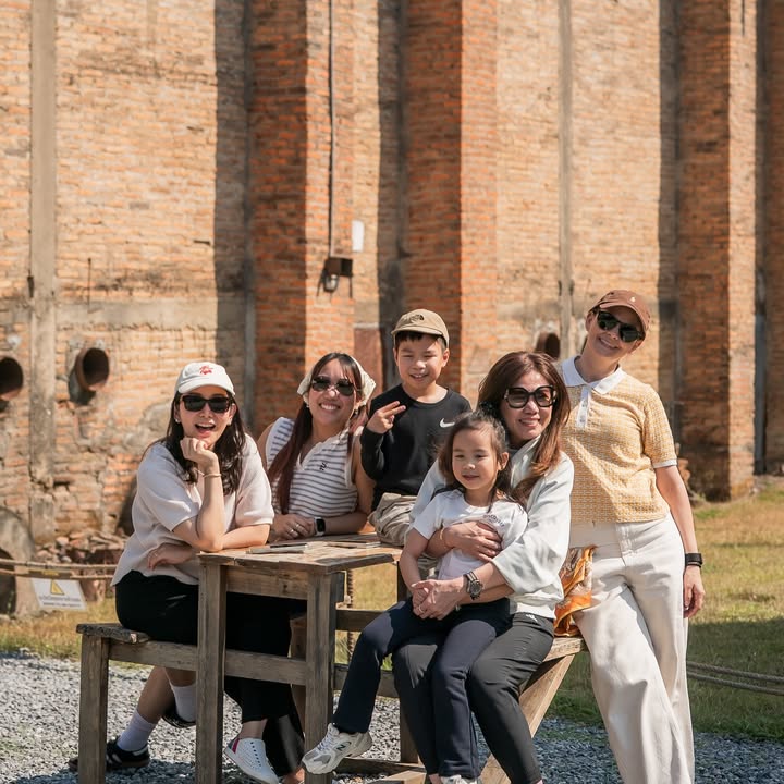 แอน - อลิชา หิรัญพฤกษ์