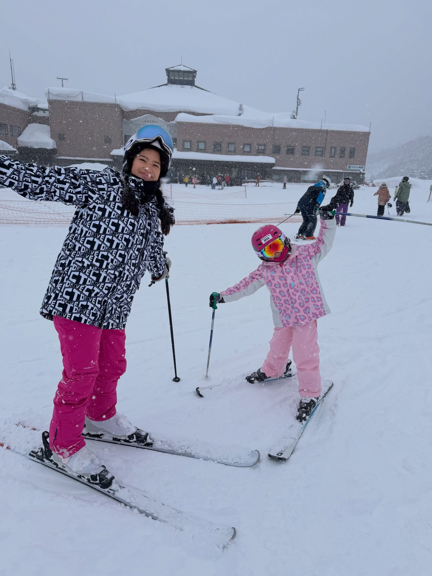 แอน - อลิชา หิรัญพฤกษ์