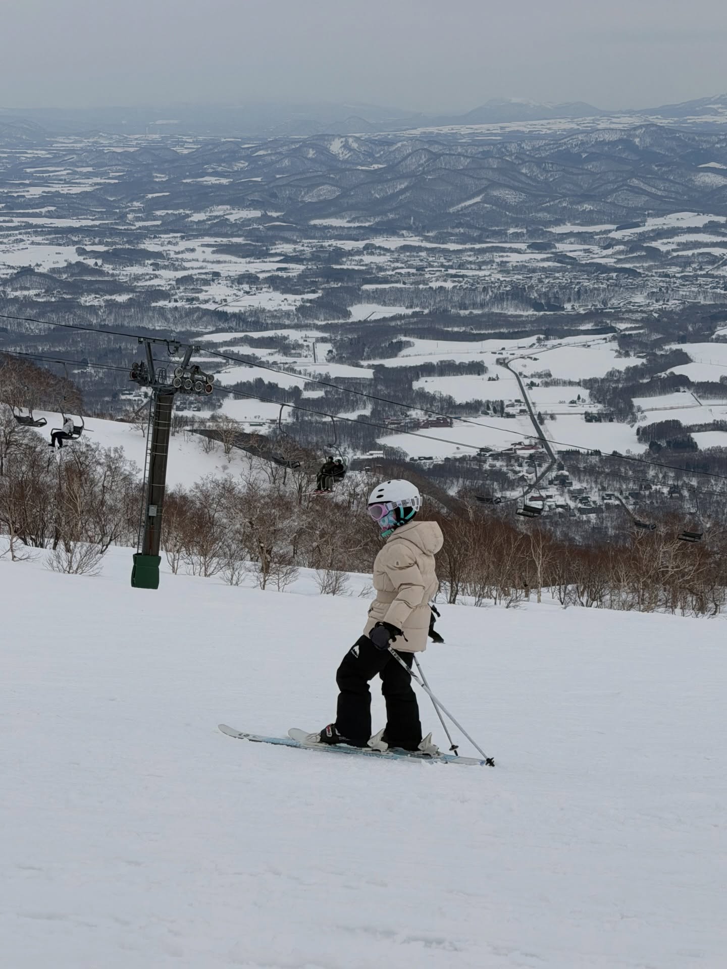 แอน - อลิชา หิรัญพฤกษ์