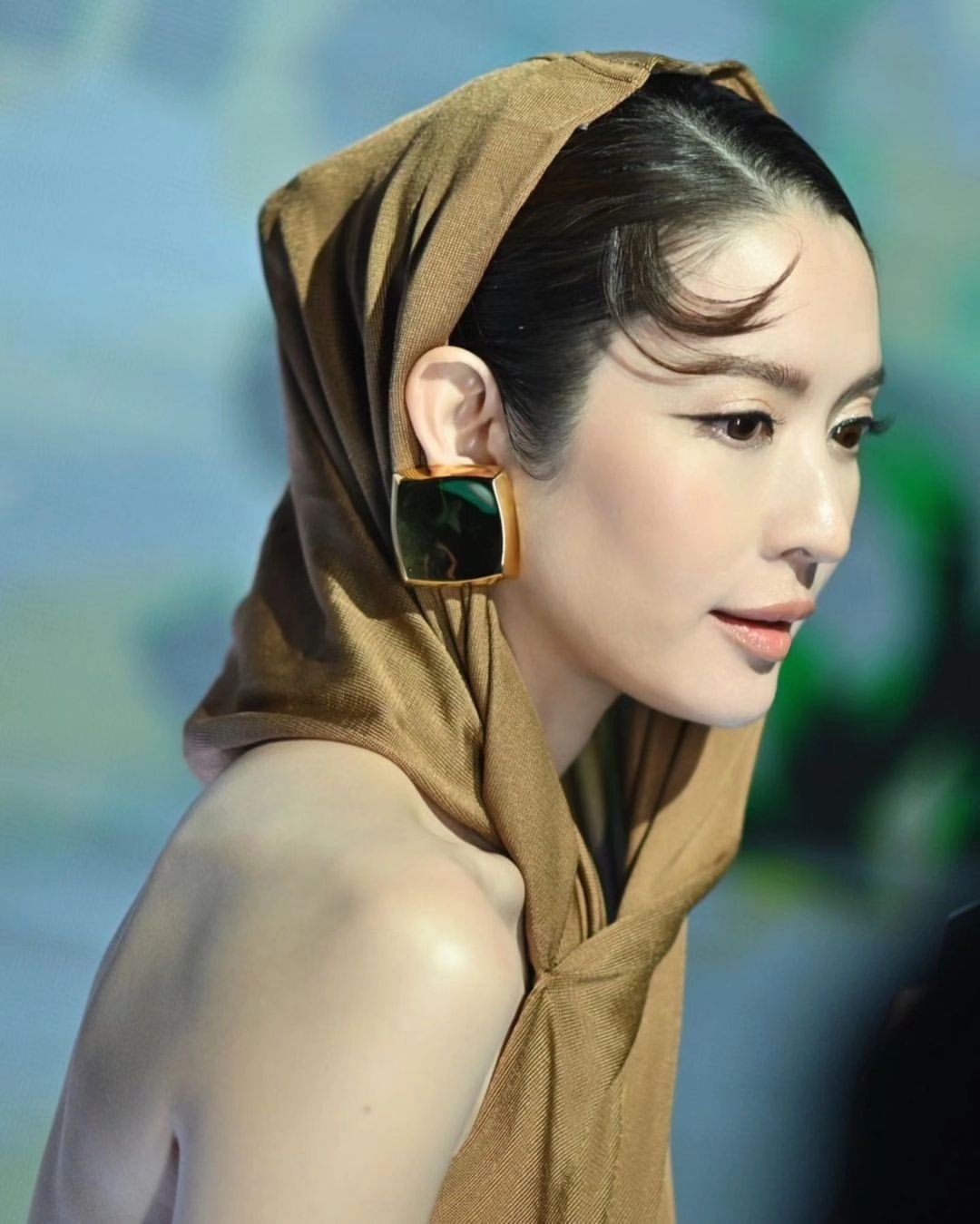 แอฟ - ทักษอร ภักดิ์สุขเจริญ