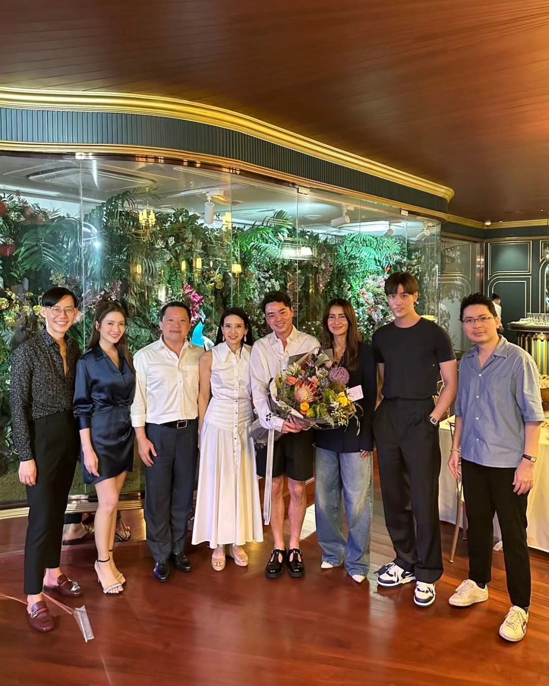 แอฟ - ทักษอร ภักดิ์สุขเจริญ