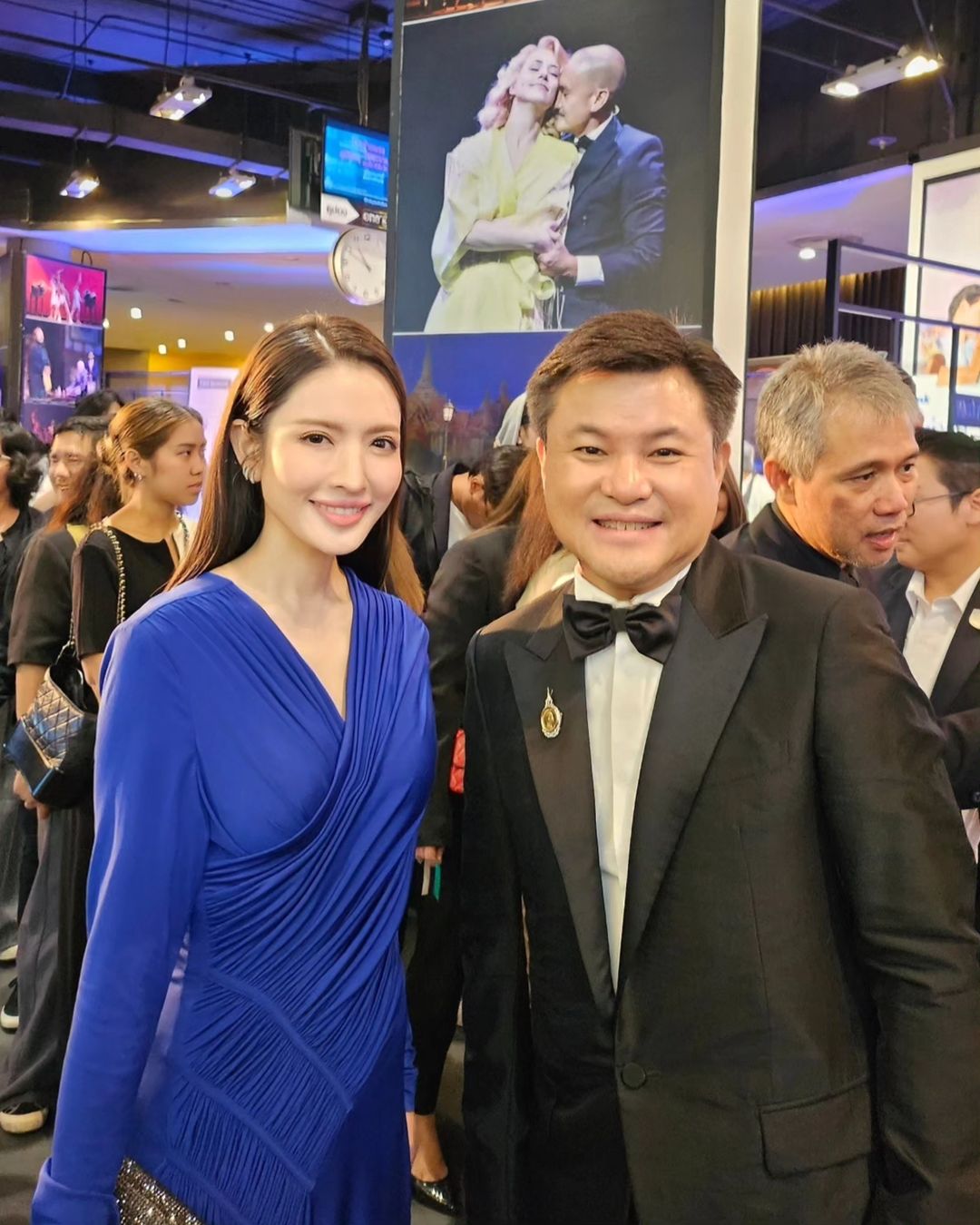 แอฟ - ทักษอร ภักดิ์สุขเจริญ