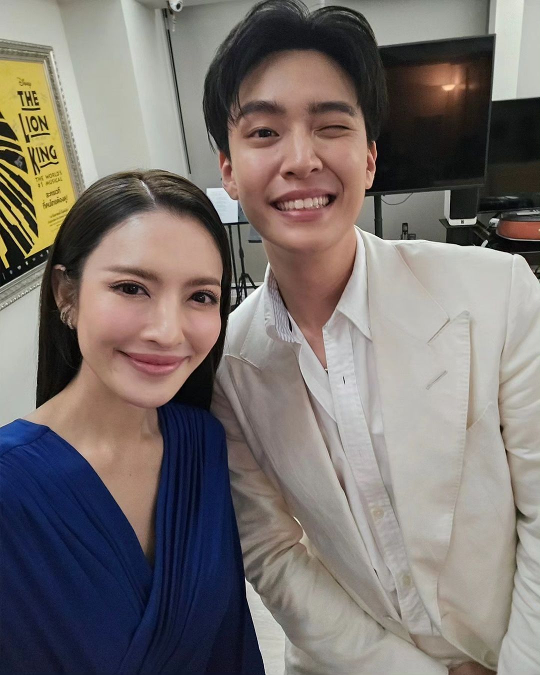 แอฟ - ทักษอร ภักดิ์สุขเจริญ