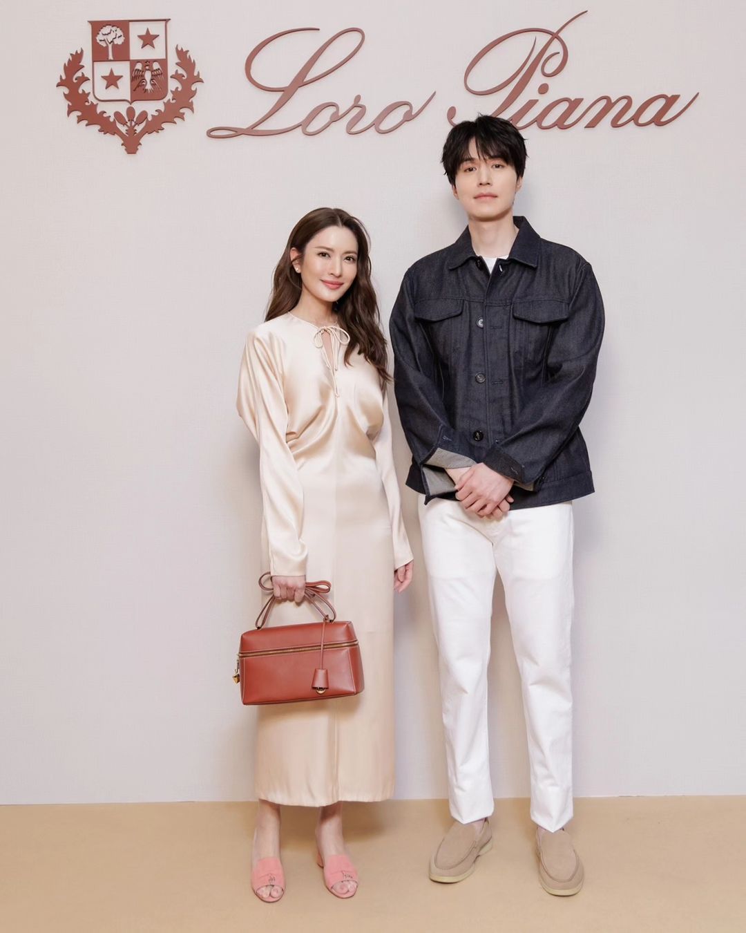 แอฟ - ทักษอร ภักดิ์สุขเจริญ