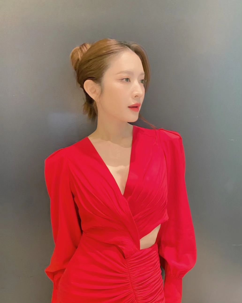 แอฟ - ทักษอร ภักดิ์สุขเจริญ