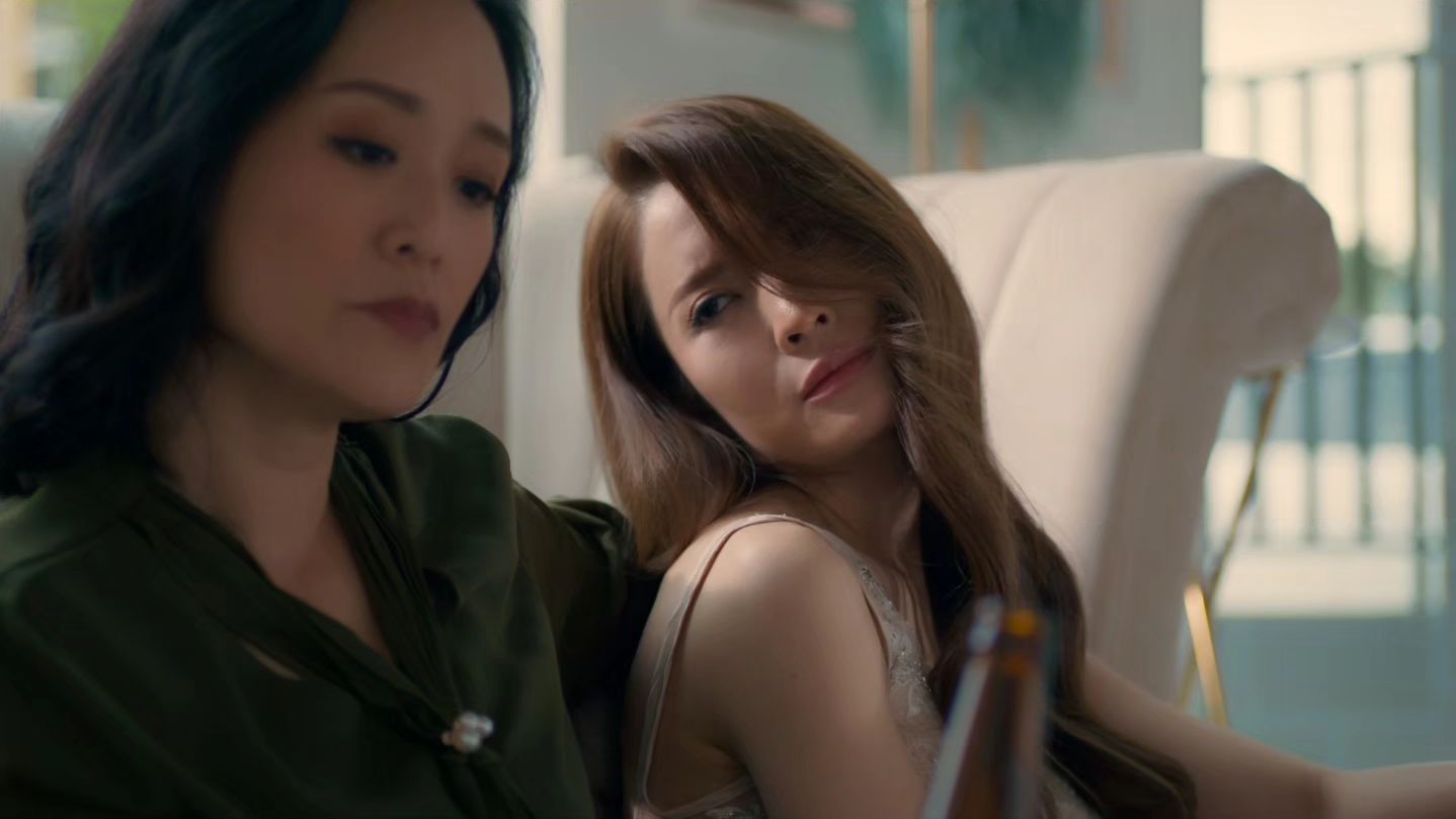 แอฟ - ทักษอร ภักดิ์สุขเจริญ