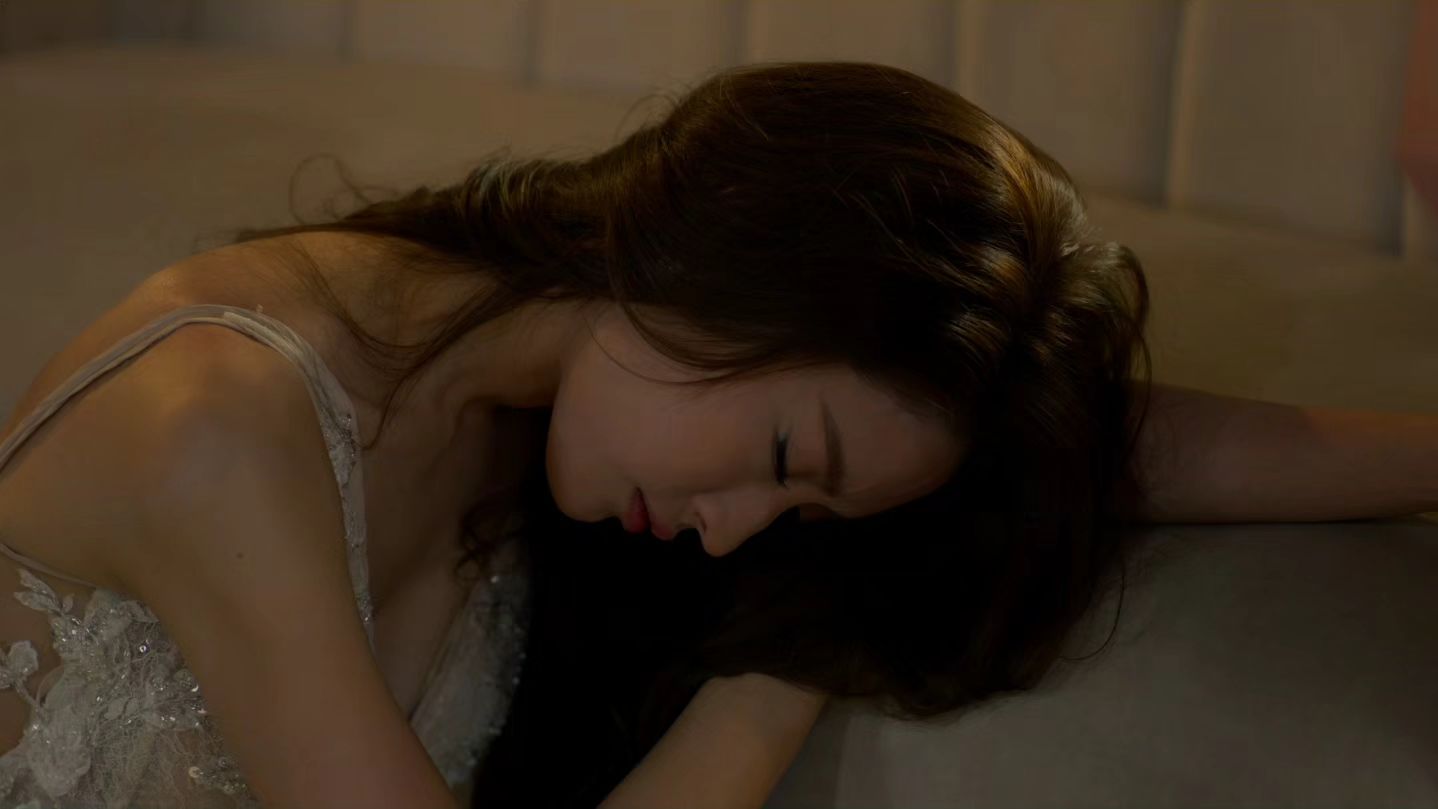 แอฟ - ทักษอร ภักดิ์สุขเจริญ