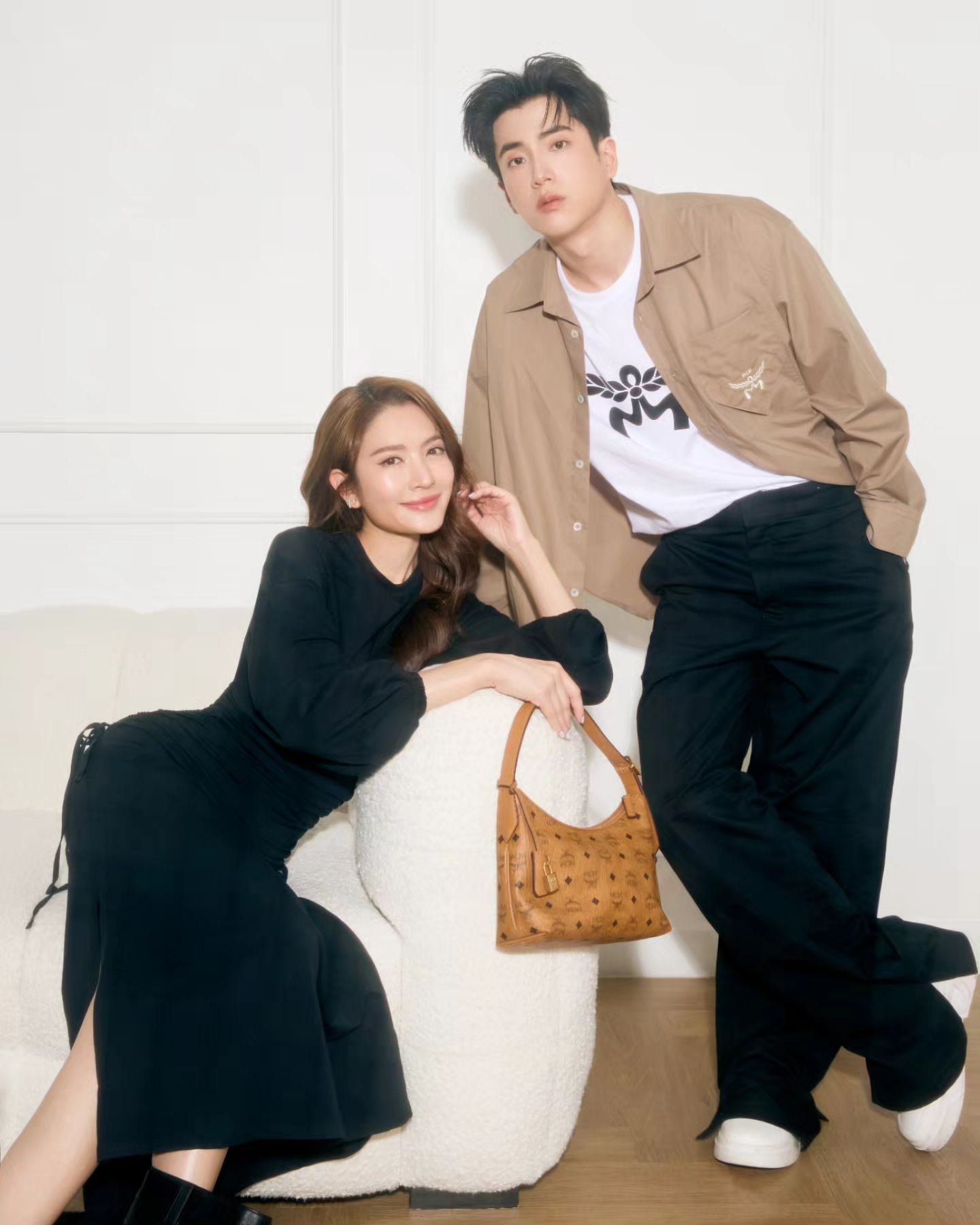 แอฟ - ทักษอร ภักดิ์สุขเจริญ