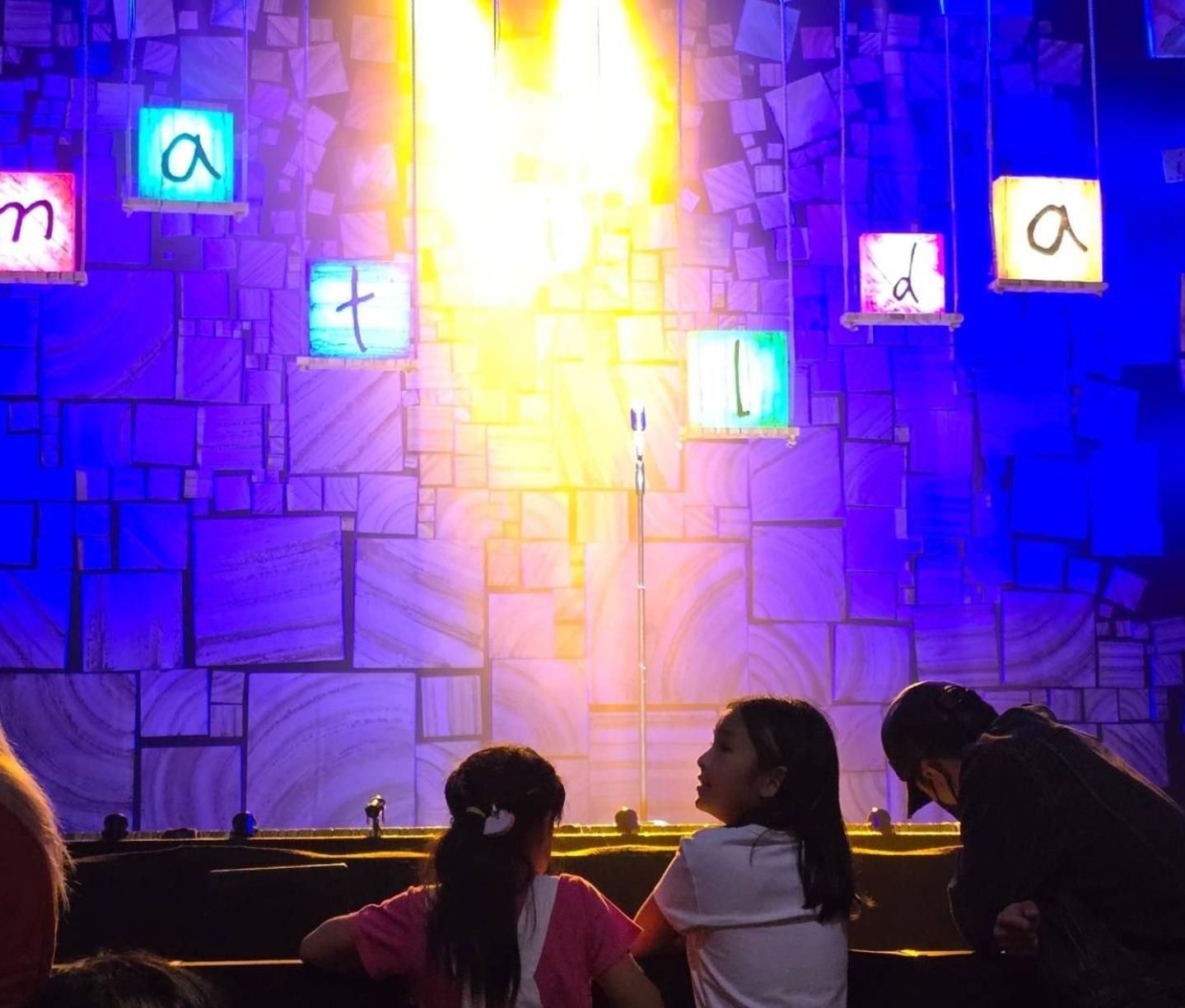 แอฟ - ทักษอร ภักดิ์สุขเจริญ