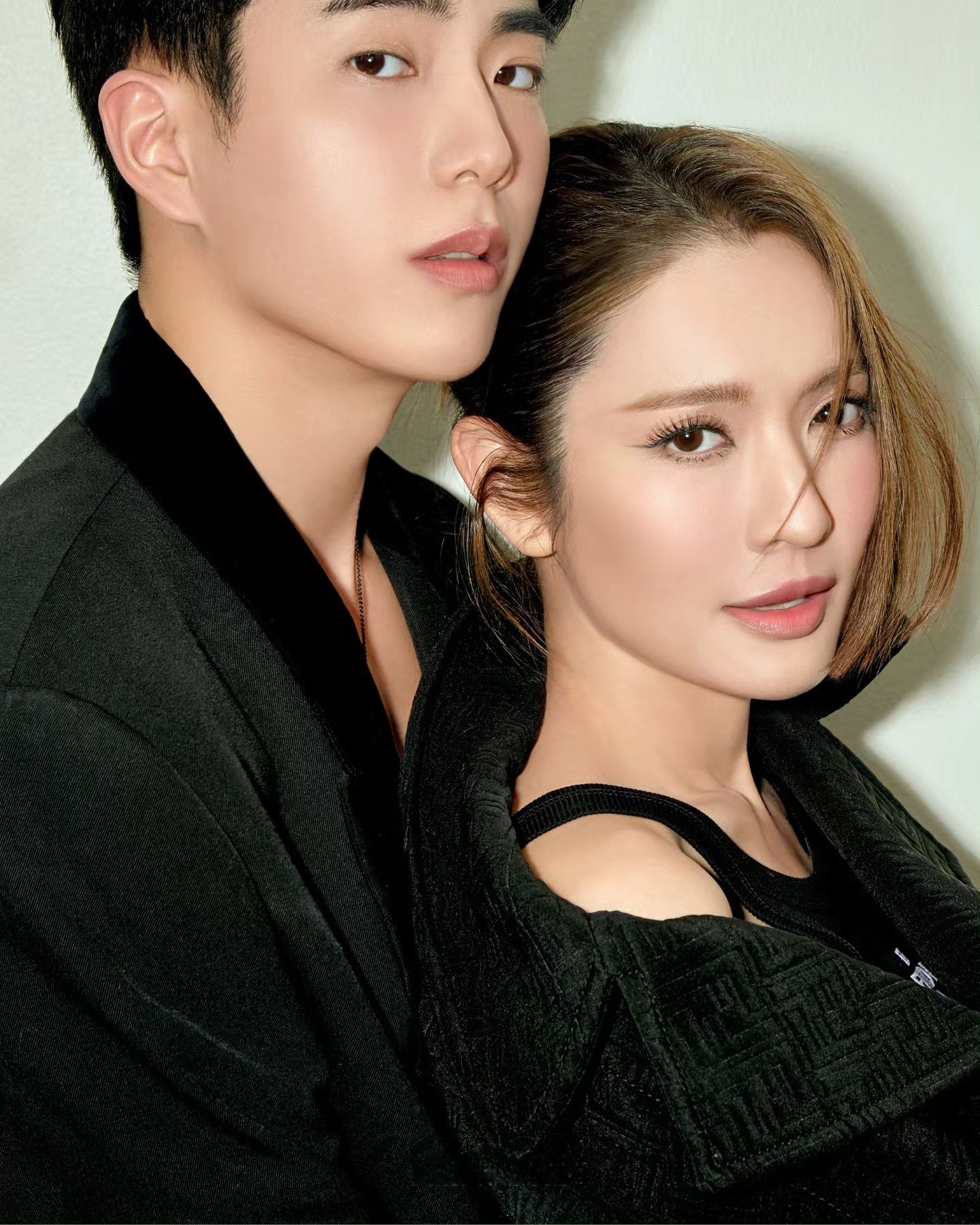 แอฟ - ทักษอร ภักดิ์สุขเจริญ