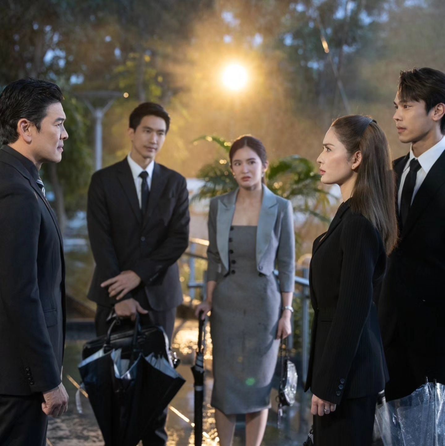 แอฟ - ทักษอร ภักดิ์สุขเจริญ