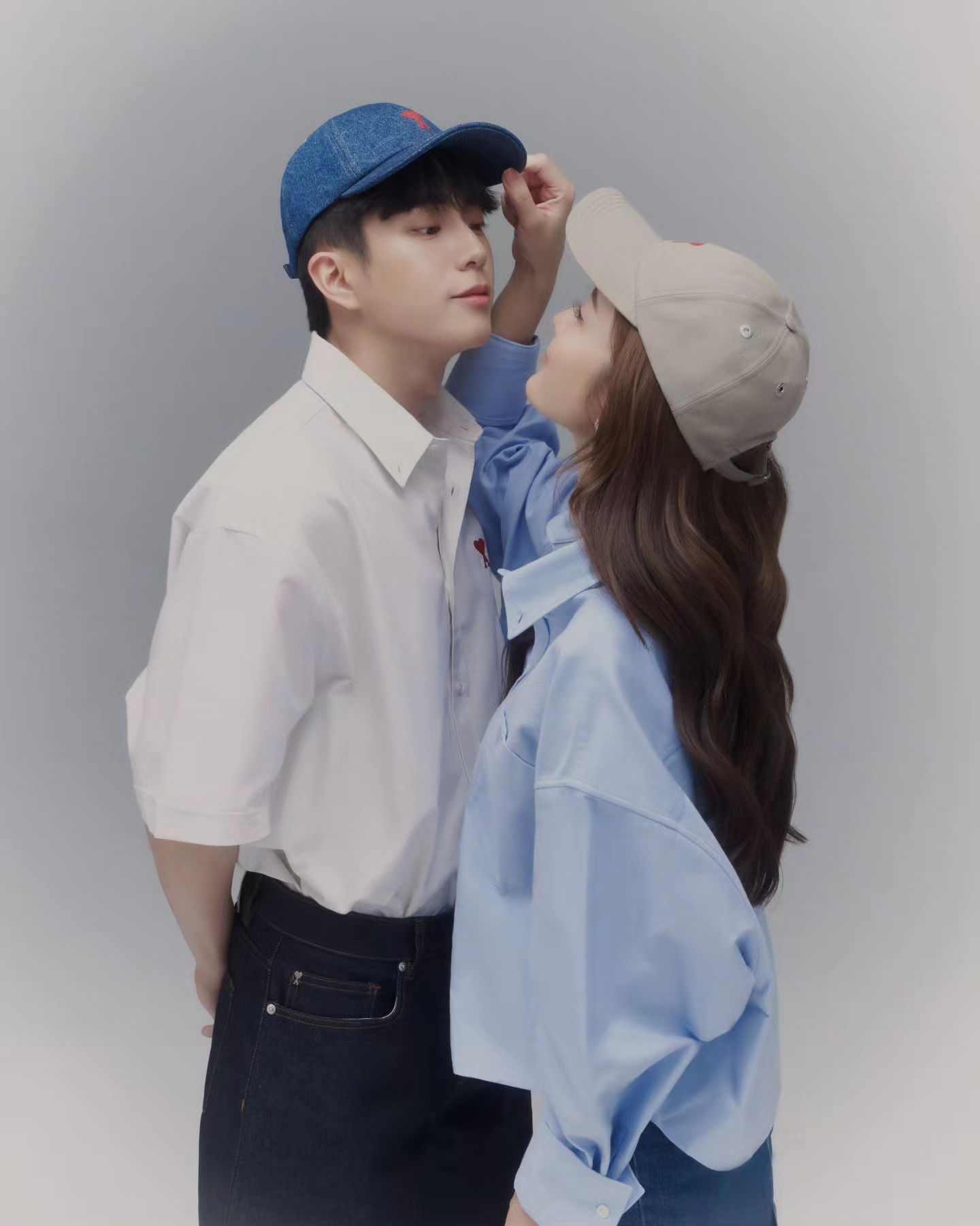 แอฟ - ทักษอร ภักดิ์สุขเจริญ