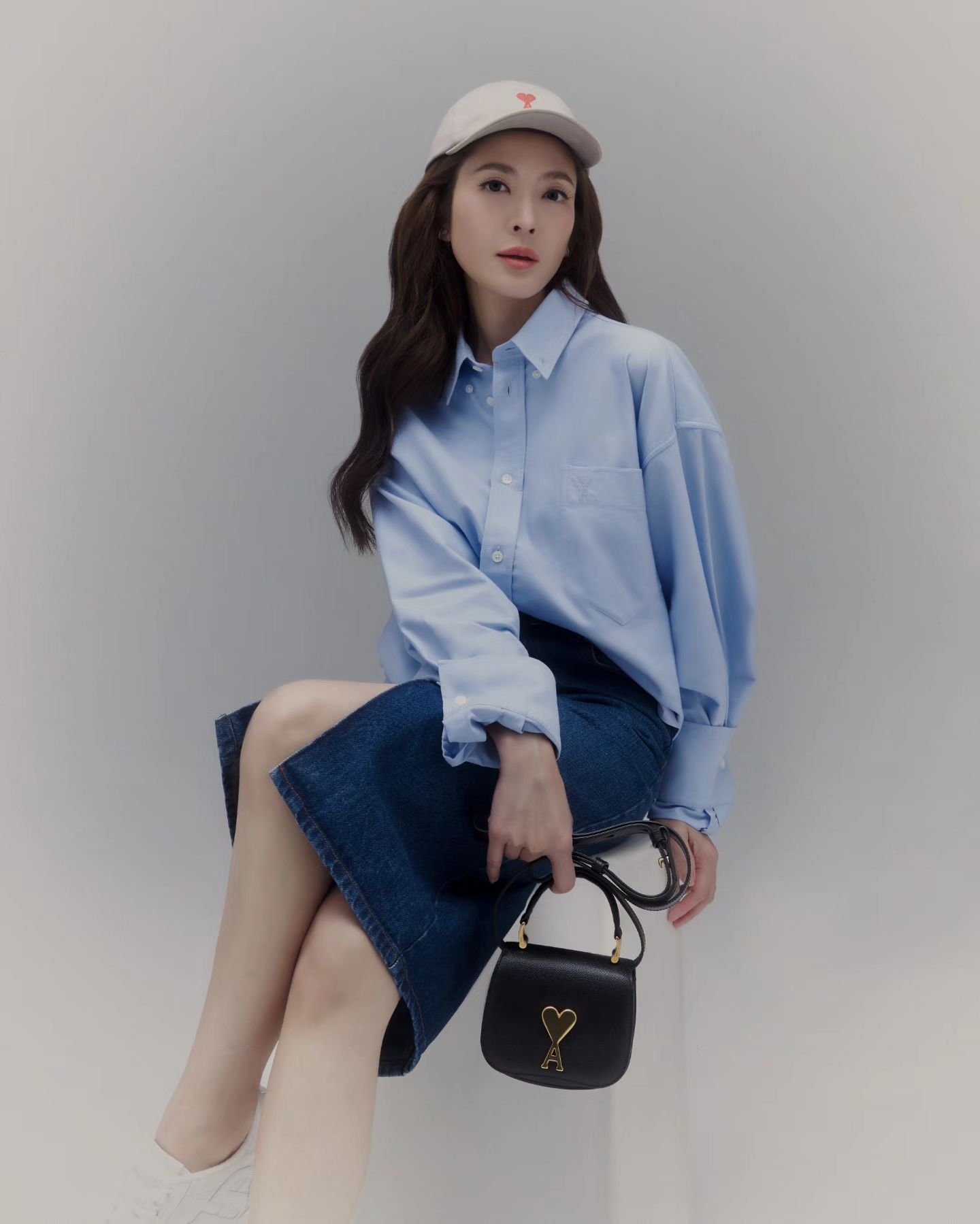 แอฟ - ทักษอร ภักดิ์สุขเจริญ