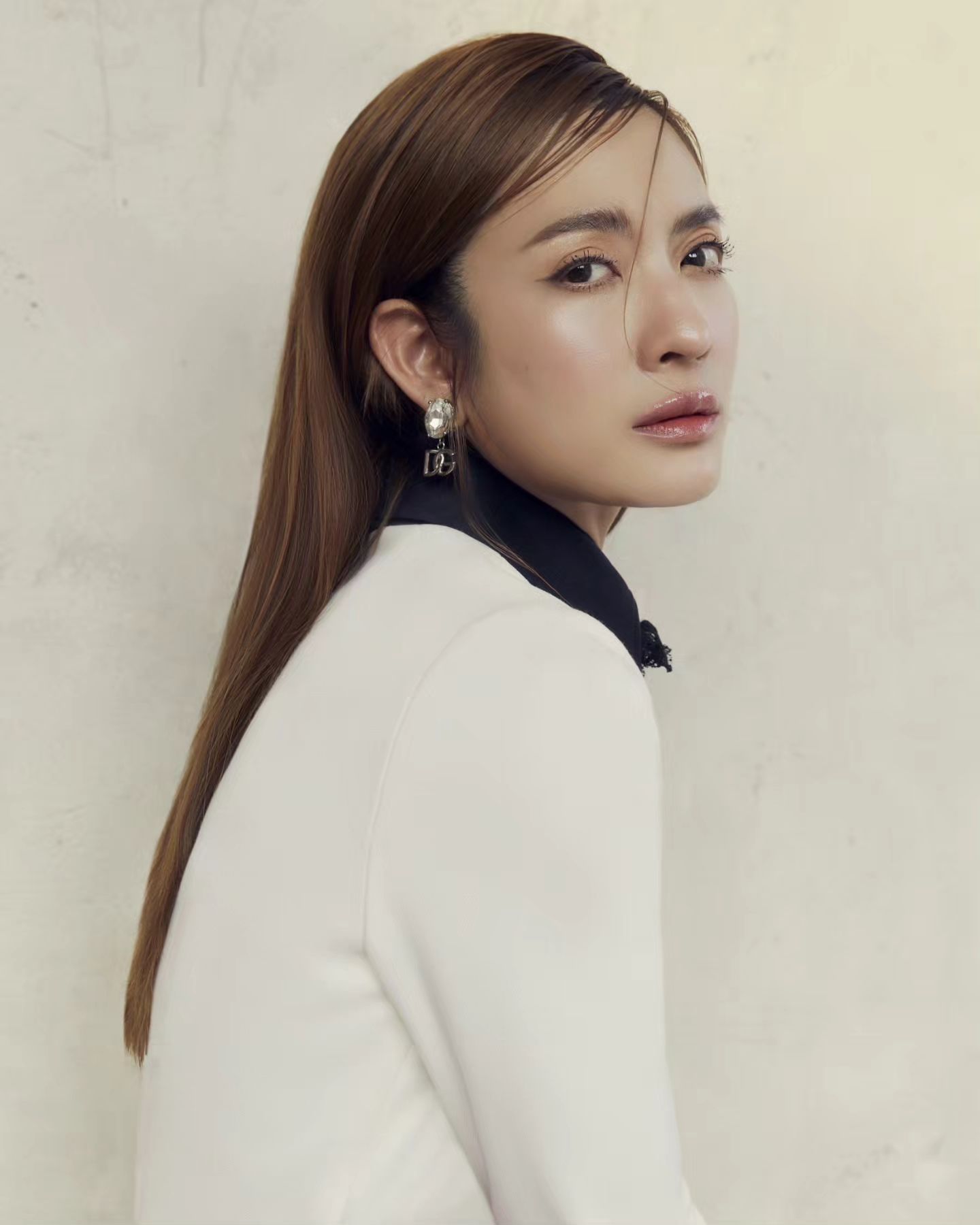 แอฟ - ทักษอร ภักดิ์สุขเจริญ