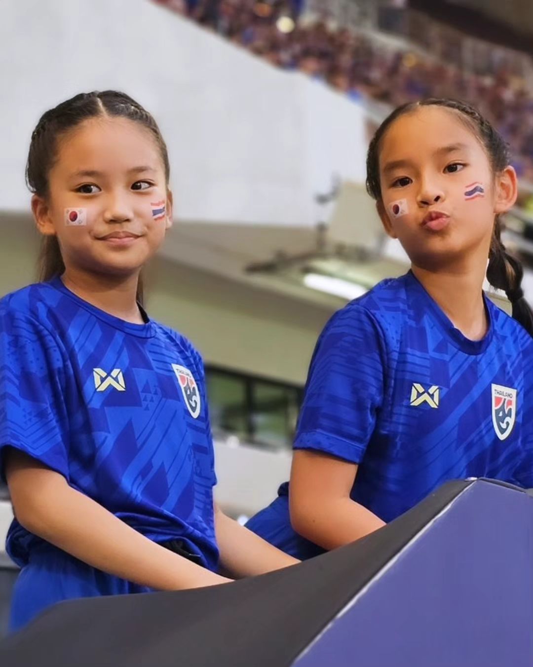 แอฟ - ทักษอร ภักดิ์สุขเจริญ