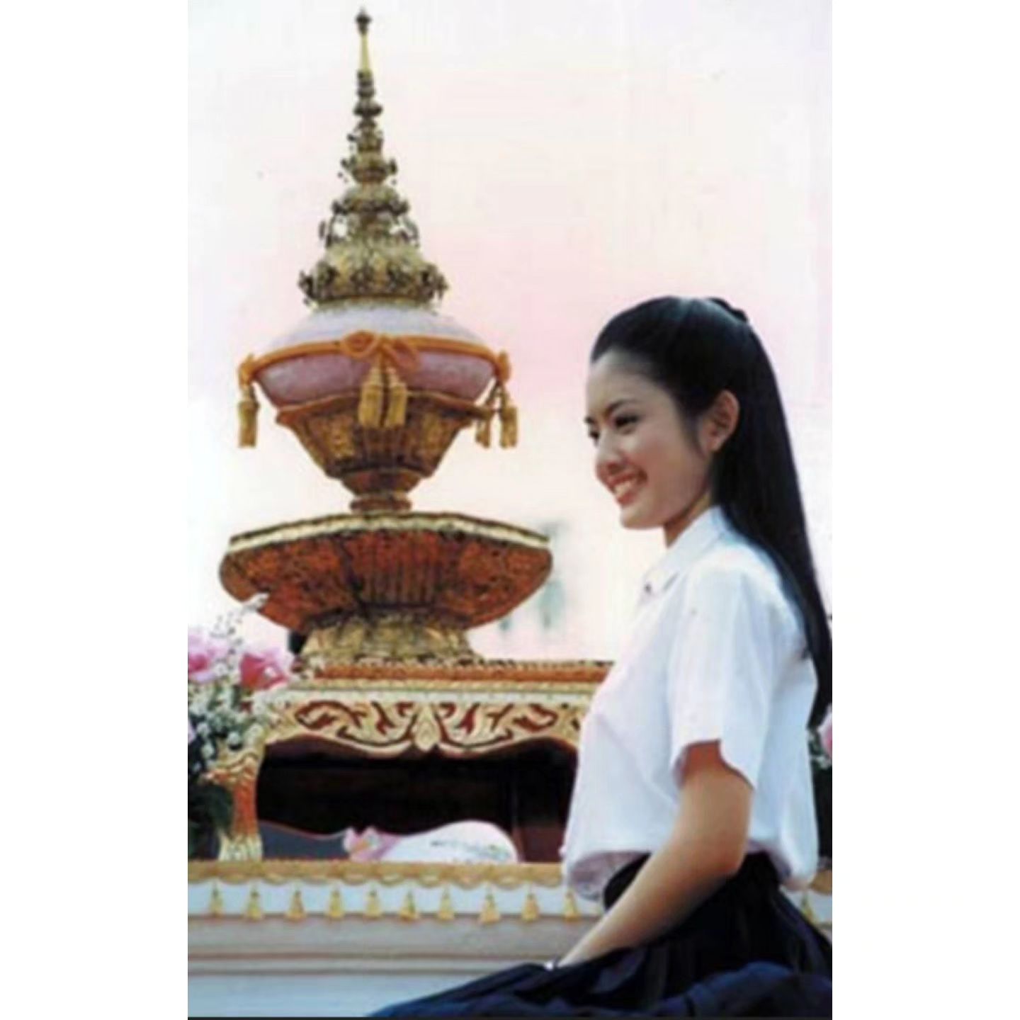 แอฟ - ทักษอร ภักดิ์สุขเจริญ