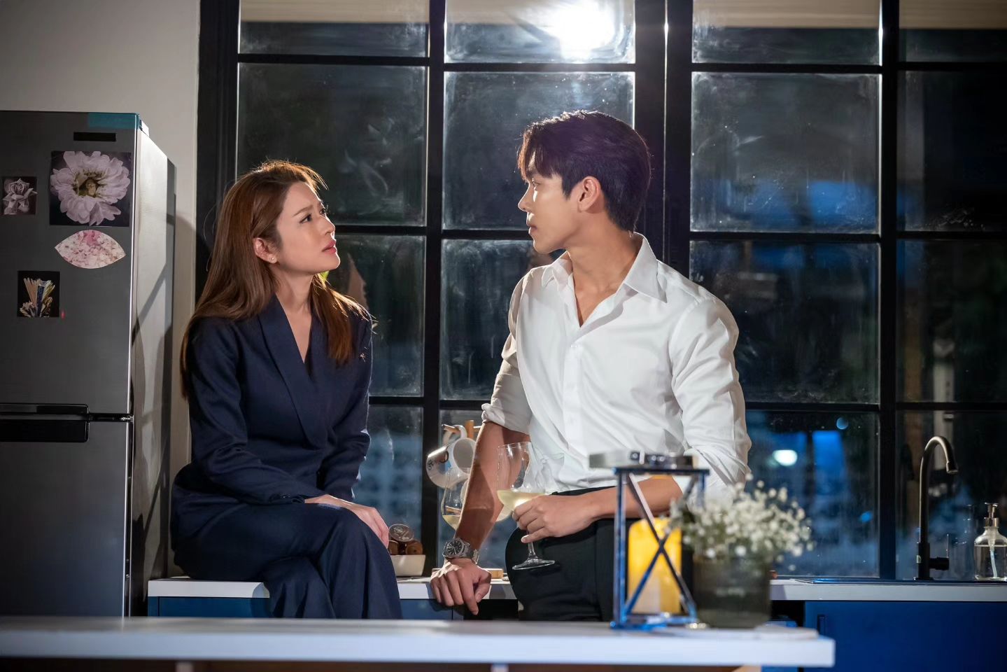 แอฟ - ทักษอร ภักดิ์สุขเจริญ