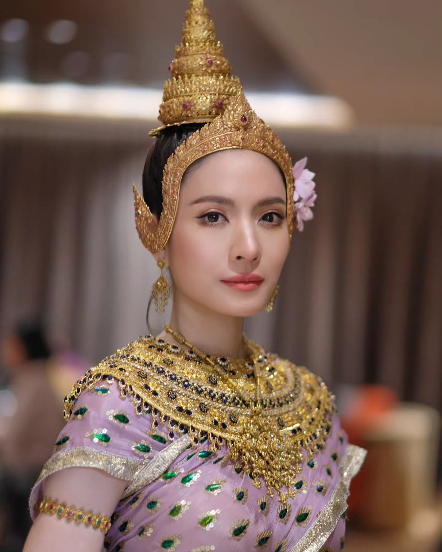 แอฟ - ทักษอร ภักดิ์สุขเจริญ