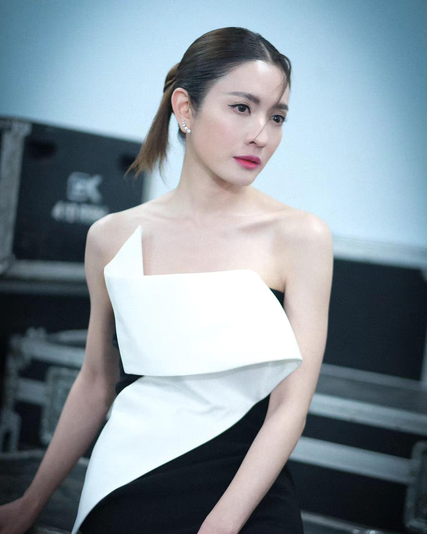 แอฟ - ทักษอร ภักดิ์สุขเจริญ