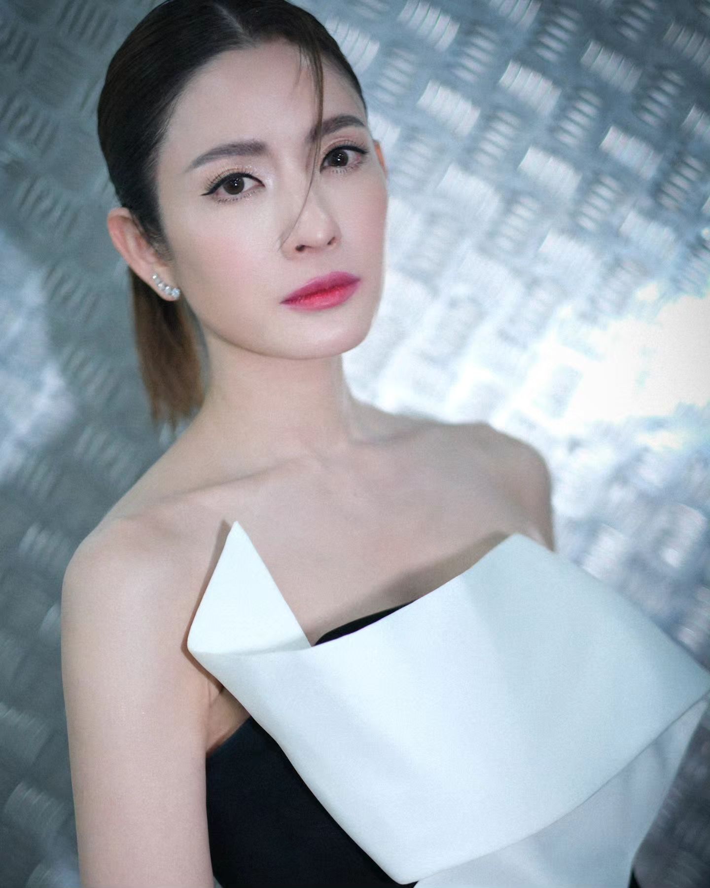 แอฟ - ทักษอร ภักดิ์สุขเจริญ