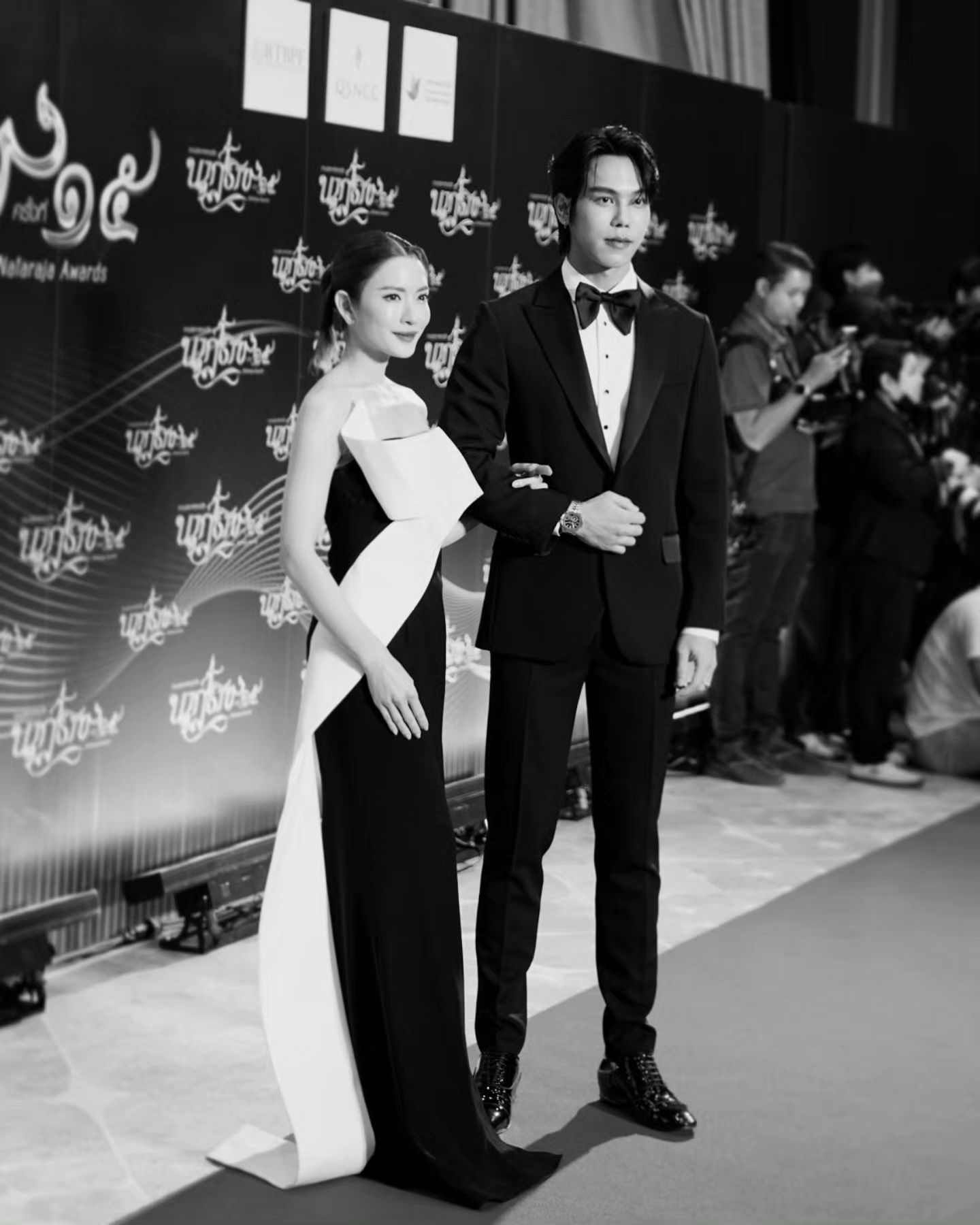 แอฟ - ทักษอร ภักดิ์สุขเจริญ