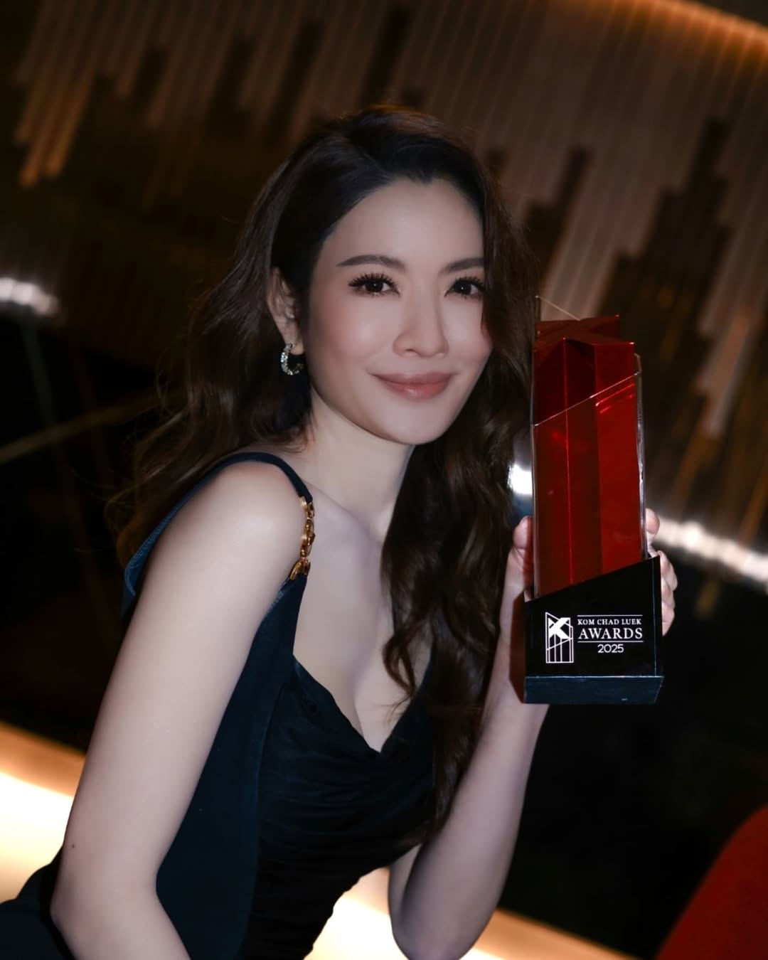 แอฟ - ทักษอร ภักดิ์สุขเจริญ