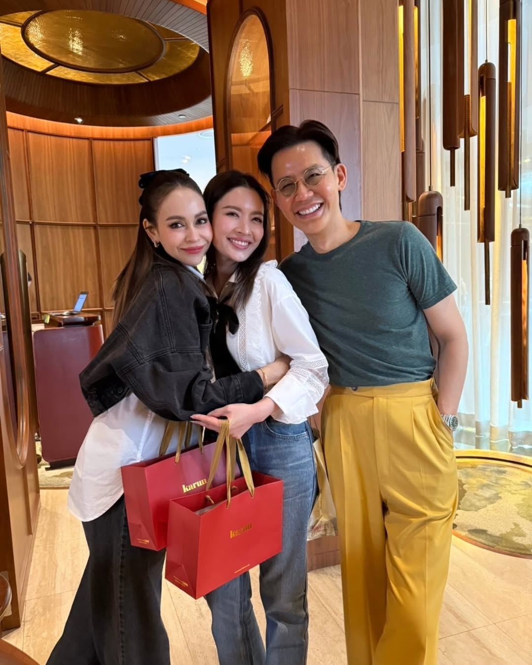 แอฟ - ทักษอร ภักดิ์สุขเจริญ