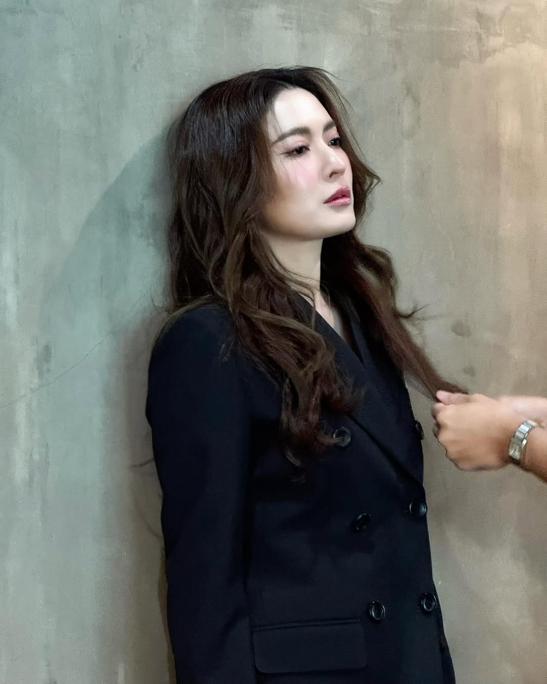 แอฟ - ทักษอร ภักดิ์สุขเจริญ
