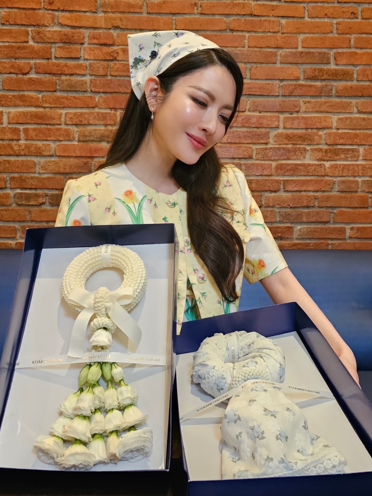แอฟ - ทักษอร ภักดิ์สุขเจริญ