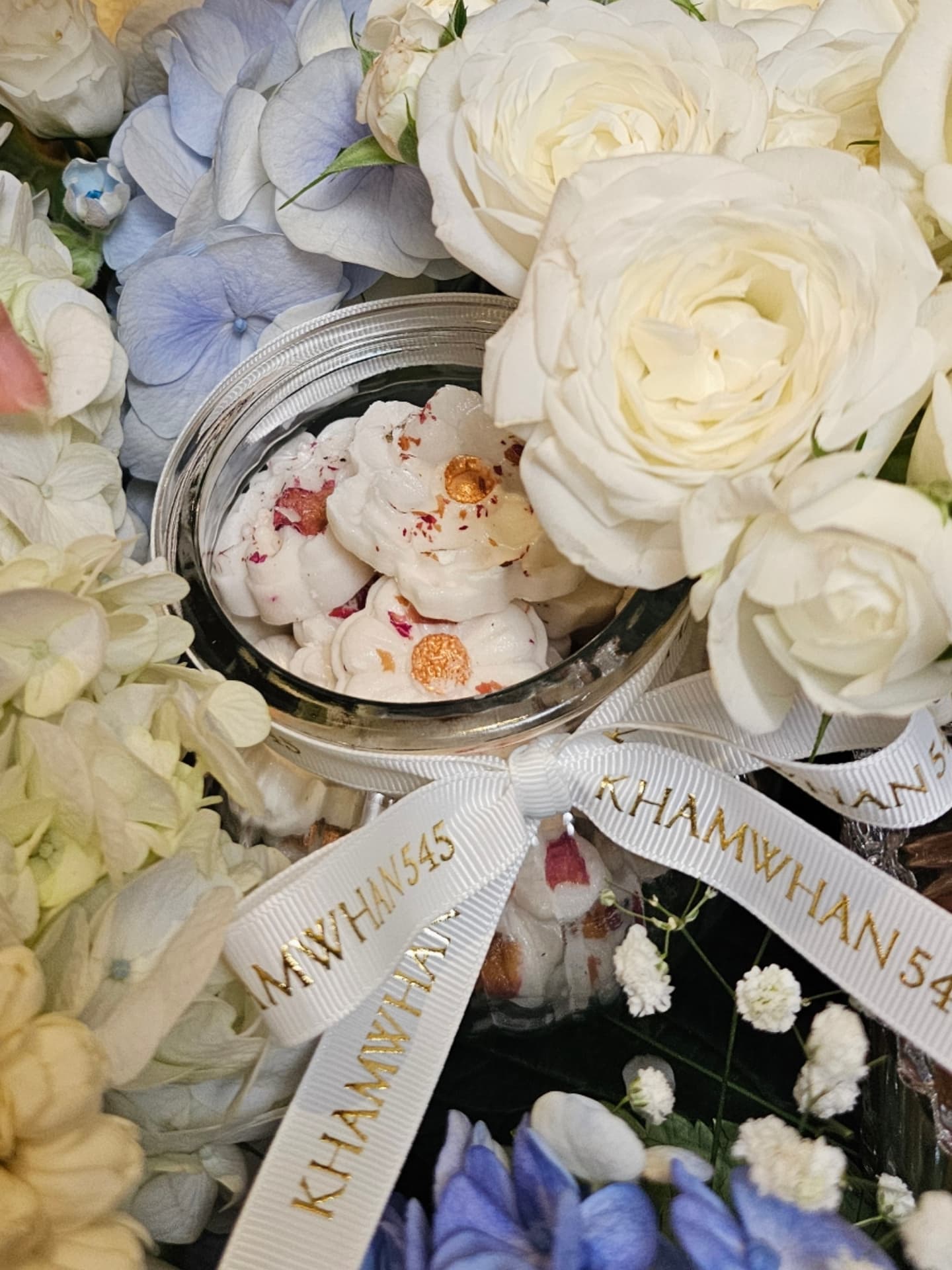แอฟ - ทักษอร ภักดิ์สุขเจริญ
