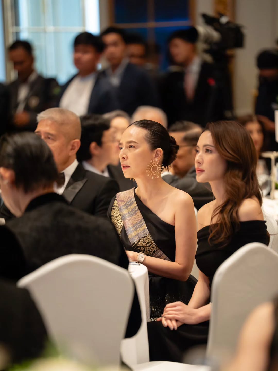 แอฟ - ทักษอร ภักดิ์สุขเจริญ