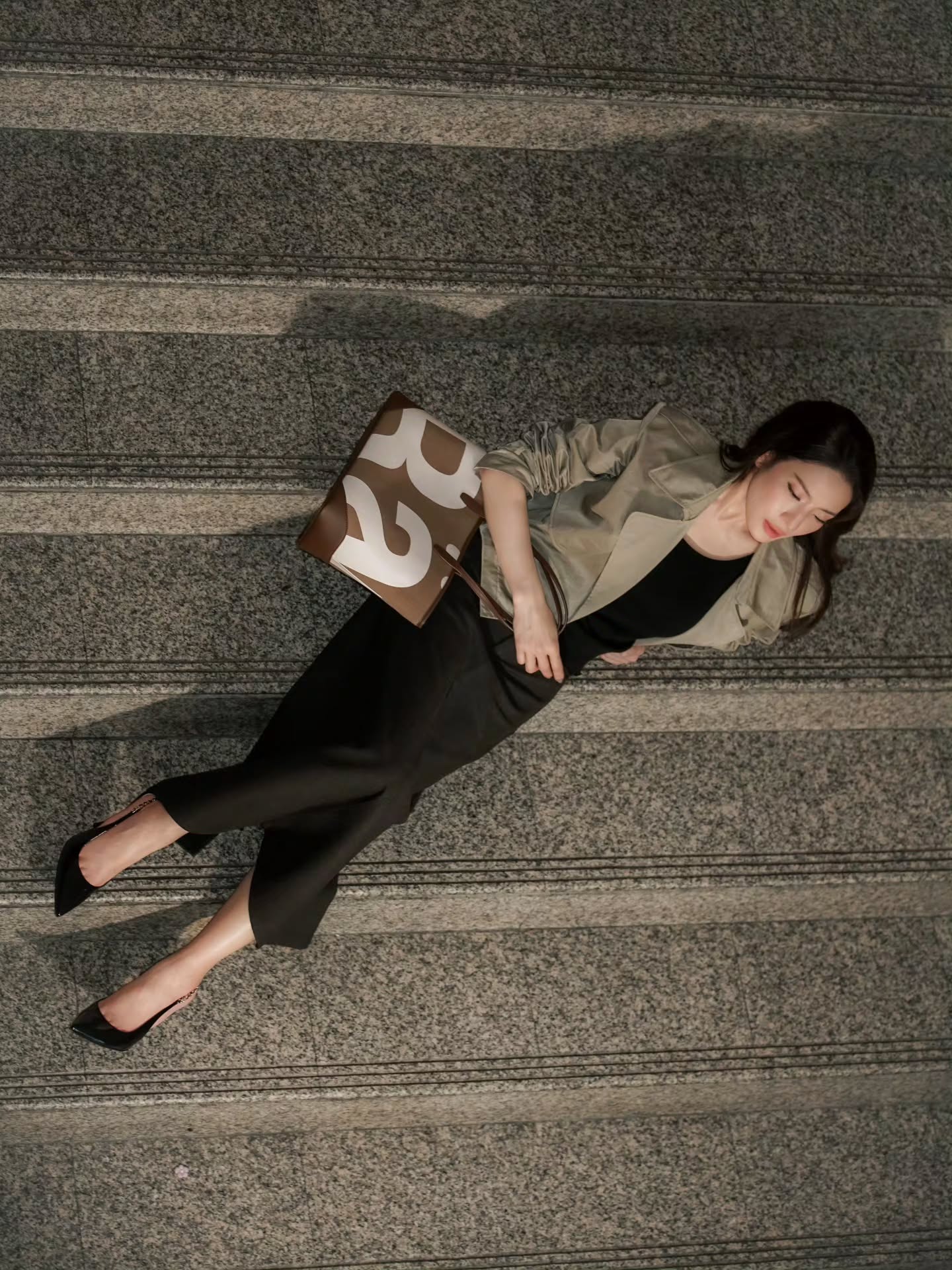 แอฟ - ทักษอร ภักดิ์สุขเจริญ