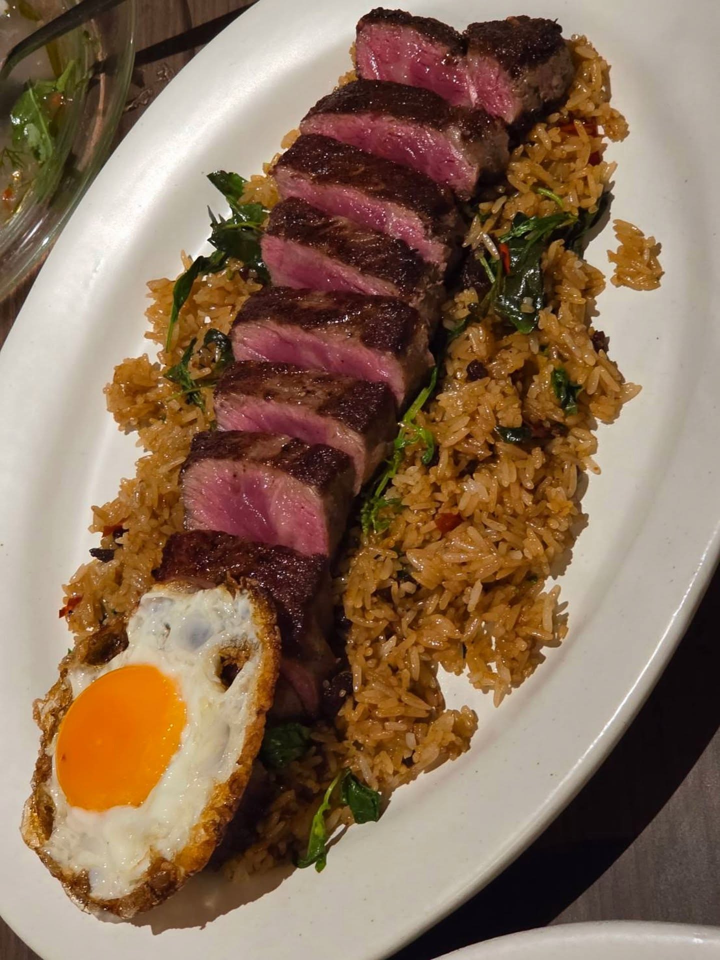 แอฟ - ทักษอร ภักดิ์สุขเจริญ