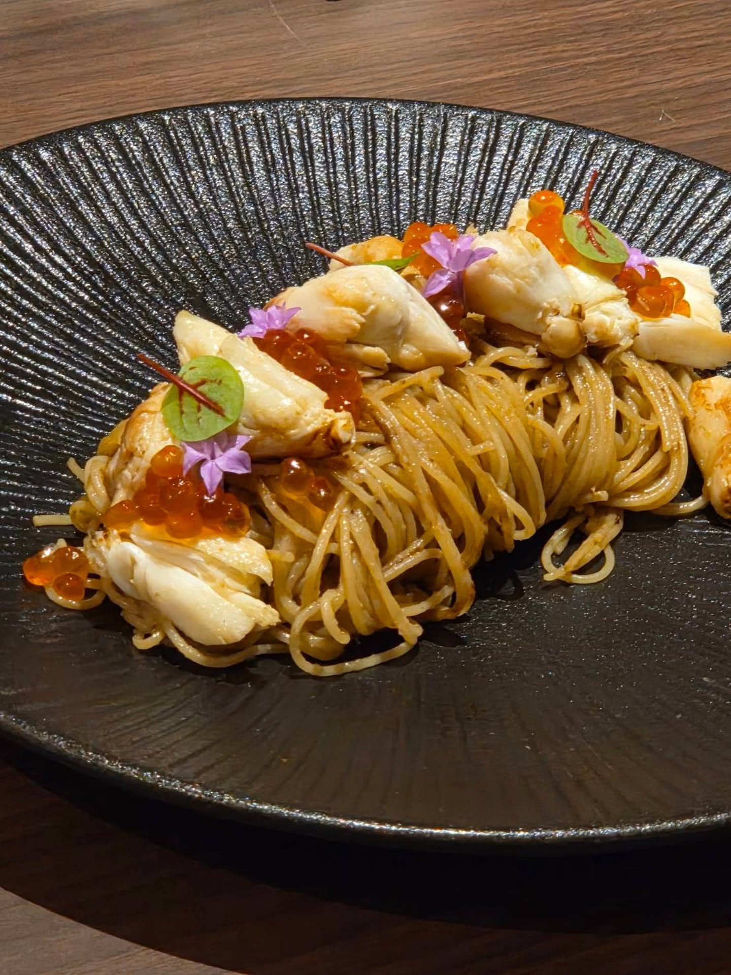 แอฟ - ทักษอร ภักดิ์สุขเจริญ