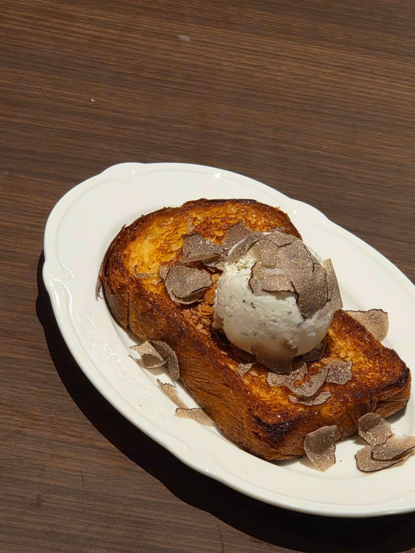 แอฟ - ทักษอร ภักดิ์สุขเจริญ