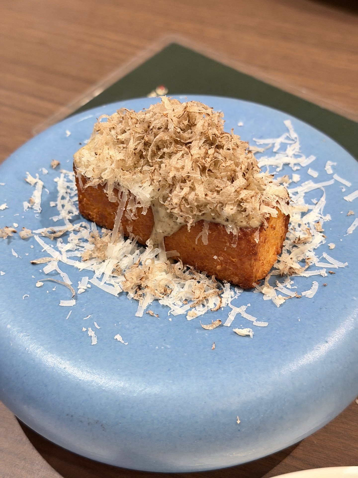 แอฟ - ทักษอร ภักดิ์สุขเจริญ