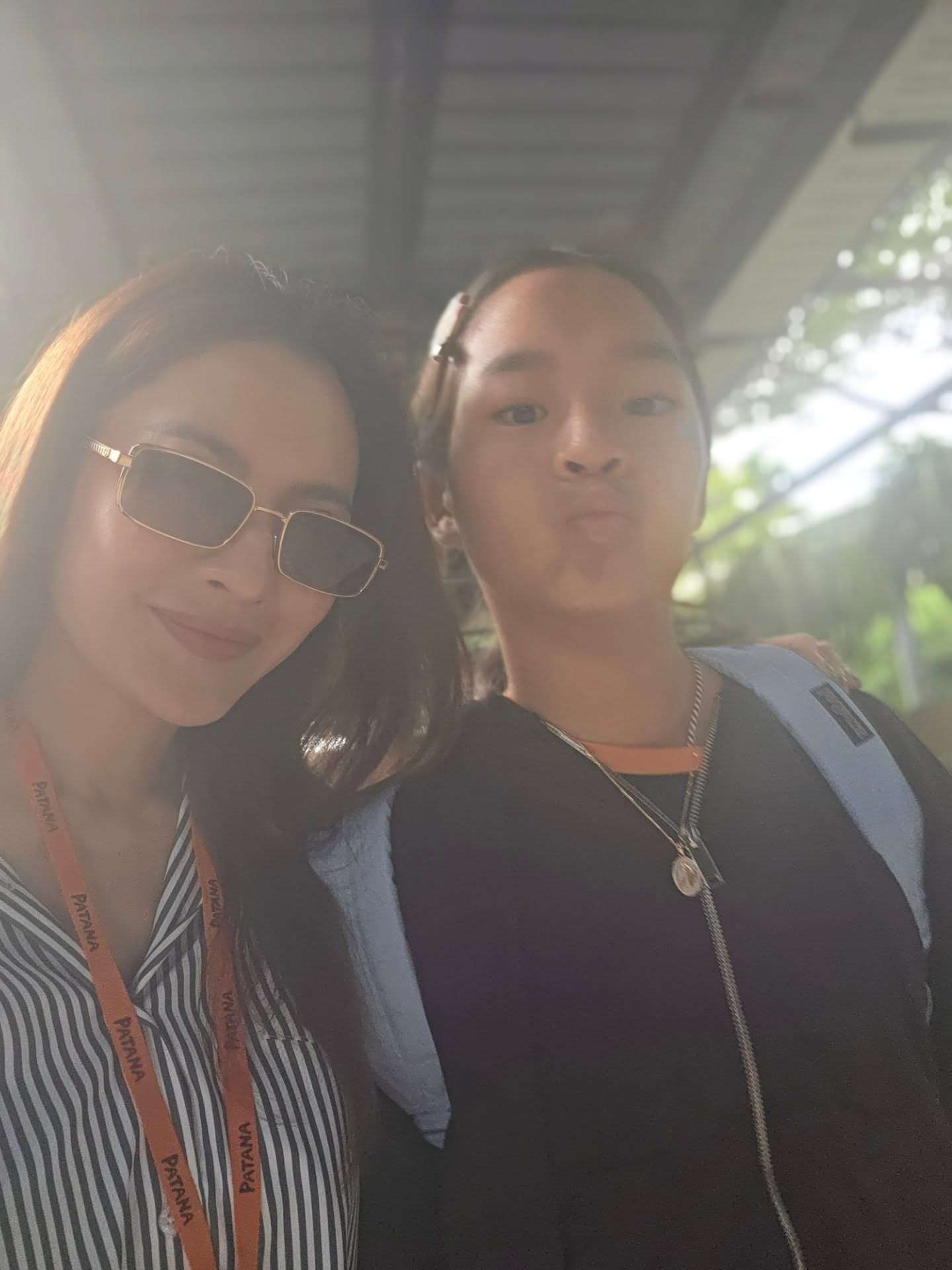 แอฟ - ทักษอร ภักดิ์สุขเจริญ