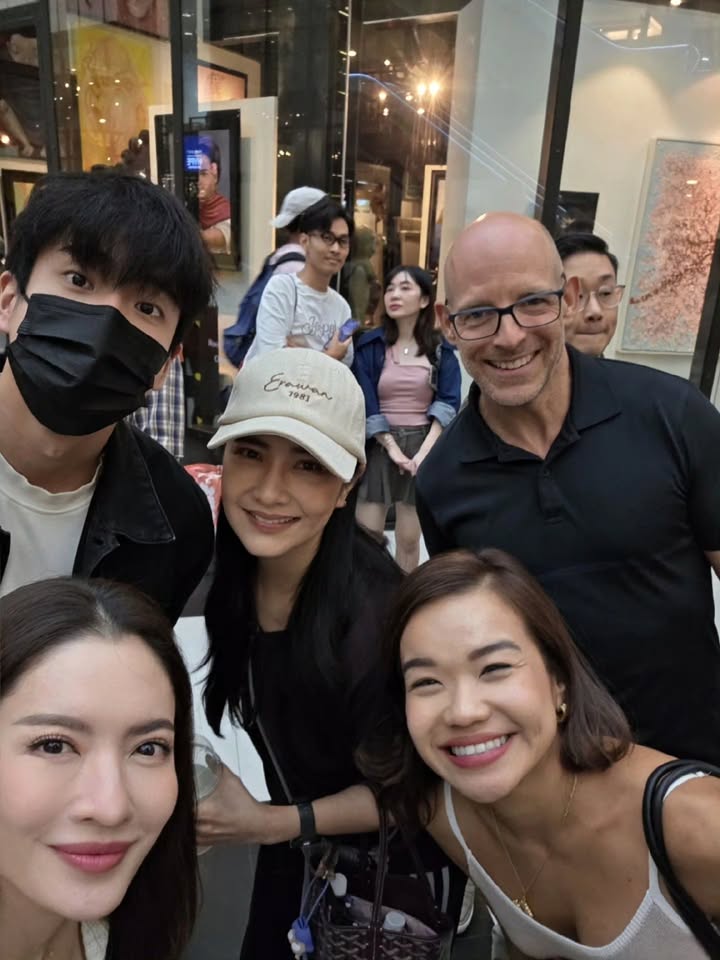 แอฟ - ทักษอร ภักดิ์สุขเจริญ