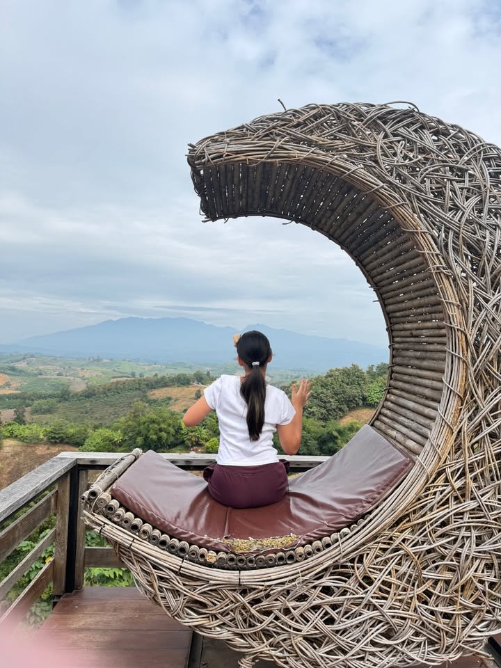 แอฟ - ทักษอร ภักดิ์สุขเจริญ