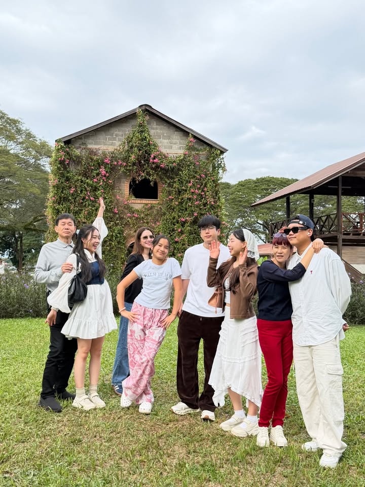 แอฟ - ทักษอร ภักดิ์สุขเจริญ